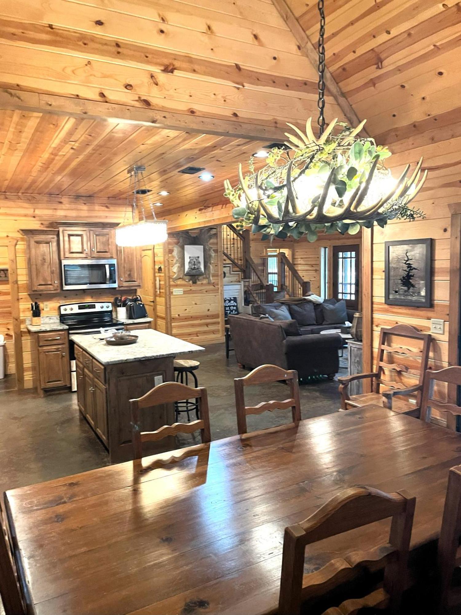 4Br/3Bth Family Cabin With A Hot Tub, Sleeps 14 Broken Bow Buitenkant foto